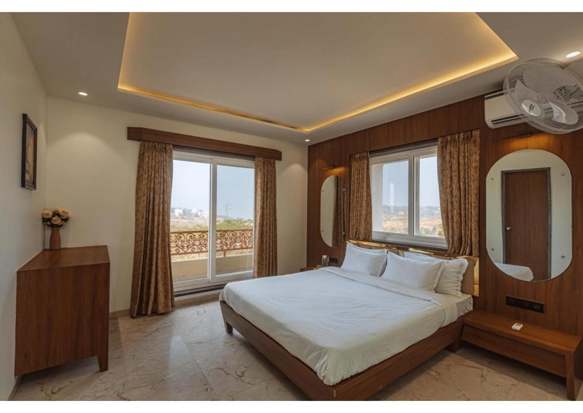 Mountain Glory 8Bhk By Tensorstays, Pool & Theater Igatpuri Exterior photo